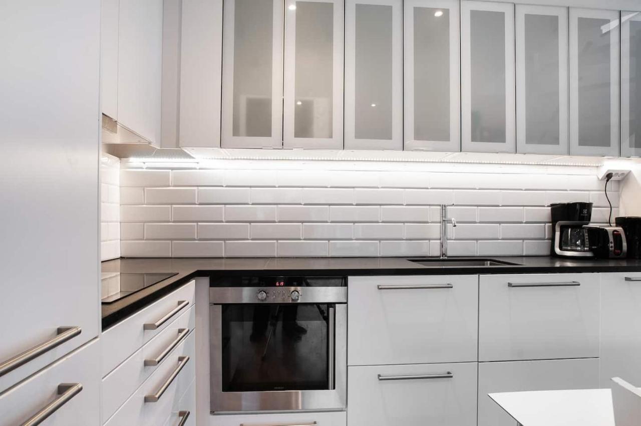 Townhouse On Arlanda Stockholm Metro Line - Easy Checkin Villa Sollentuna Buitenkant foto