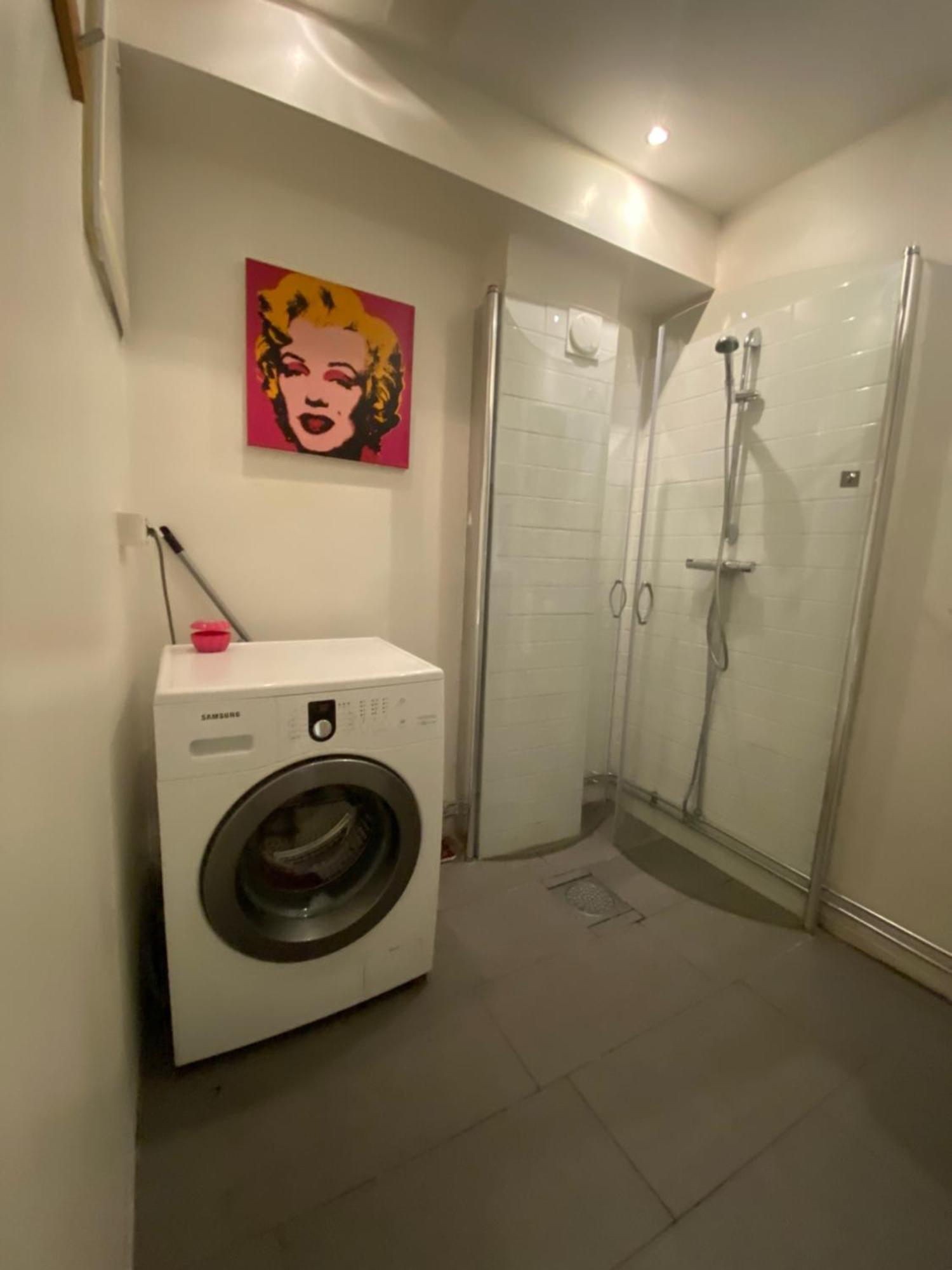 Townhouse On Arlanda Stockholm Metro Line - Easy Checkin Villa Sollentuna Buitenkant foto