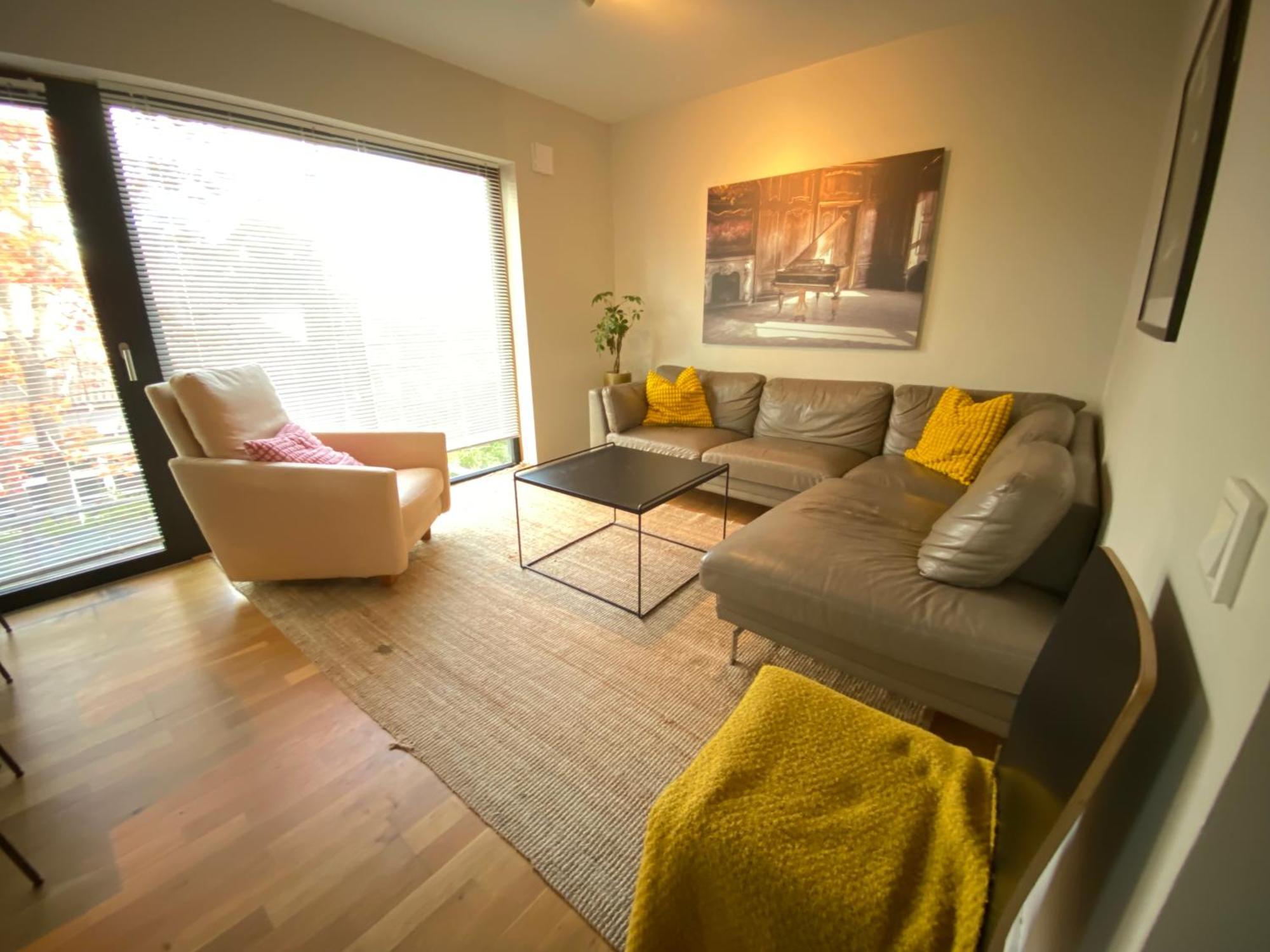 Townhouse On Arlanda Stockholm Metro Line - Easy Checkin Villa Sollentuna Buitenkant foto
